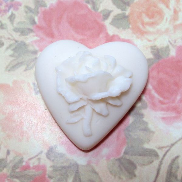 Sabonete Artesanal Coração com Rosa